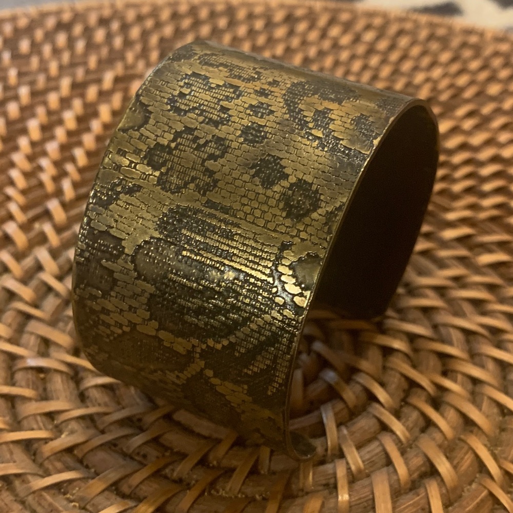 🐝 2 for $10🐝 Stamped Metal Cuff Bracelet